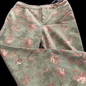 Gloria Vanderbilt Amanda Women’s Floral Print Jeans